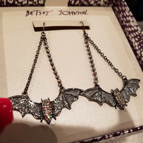 Betsey Johnson Bat Earrings - Picture 7 of 8